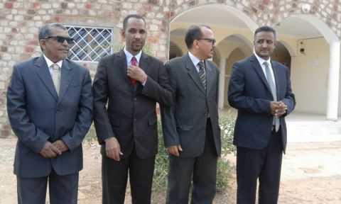 الرئيس ونائباه والأمين العام